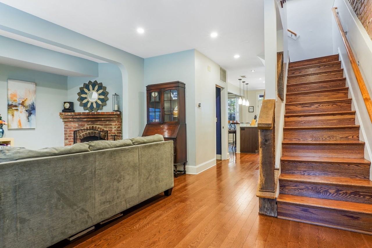 1206 Half Street Southwest - Photo 2 of 32