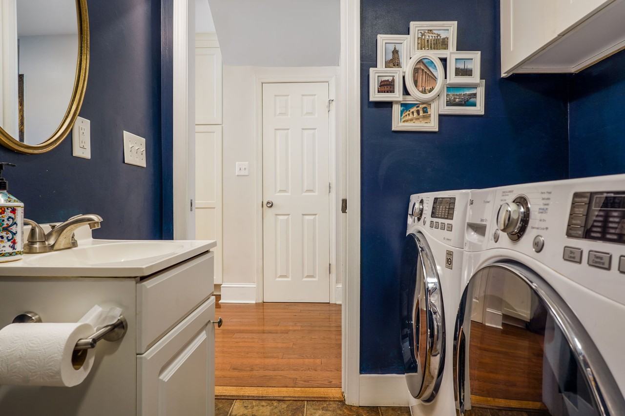 1206 Half Street Southwest - Photo 4 of 32