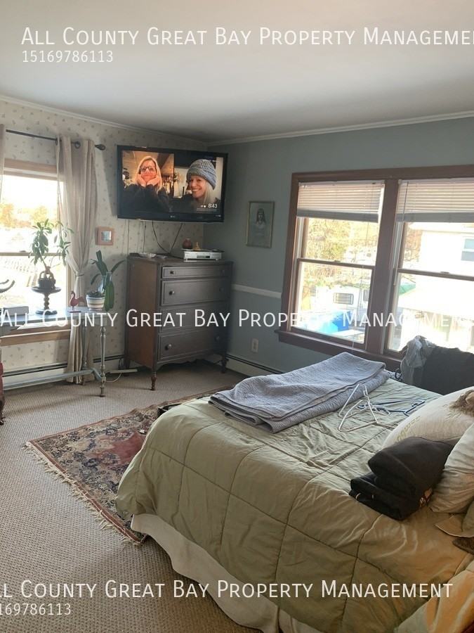 62 Jennings Ave #2 - Photo 7 of 10