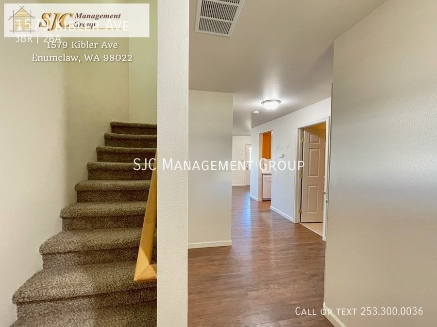 1579 Kibler Ave - Photo 3 of 29