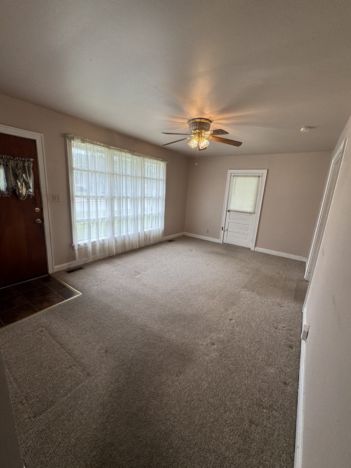 156 Spring St #NA - Photo 3 of 7