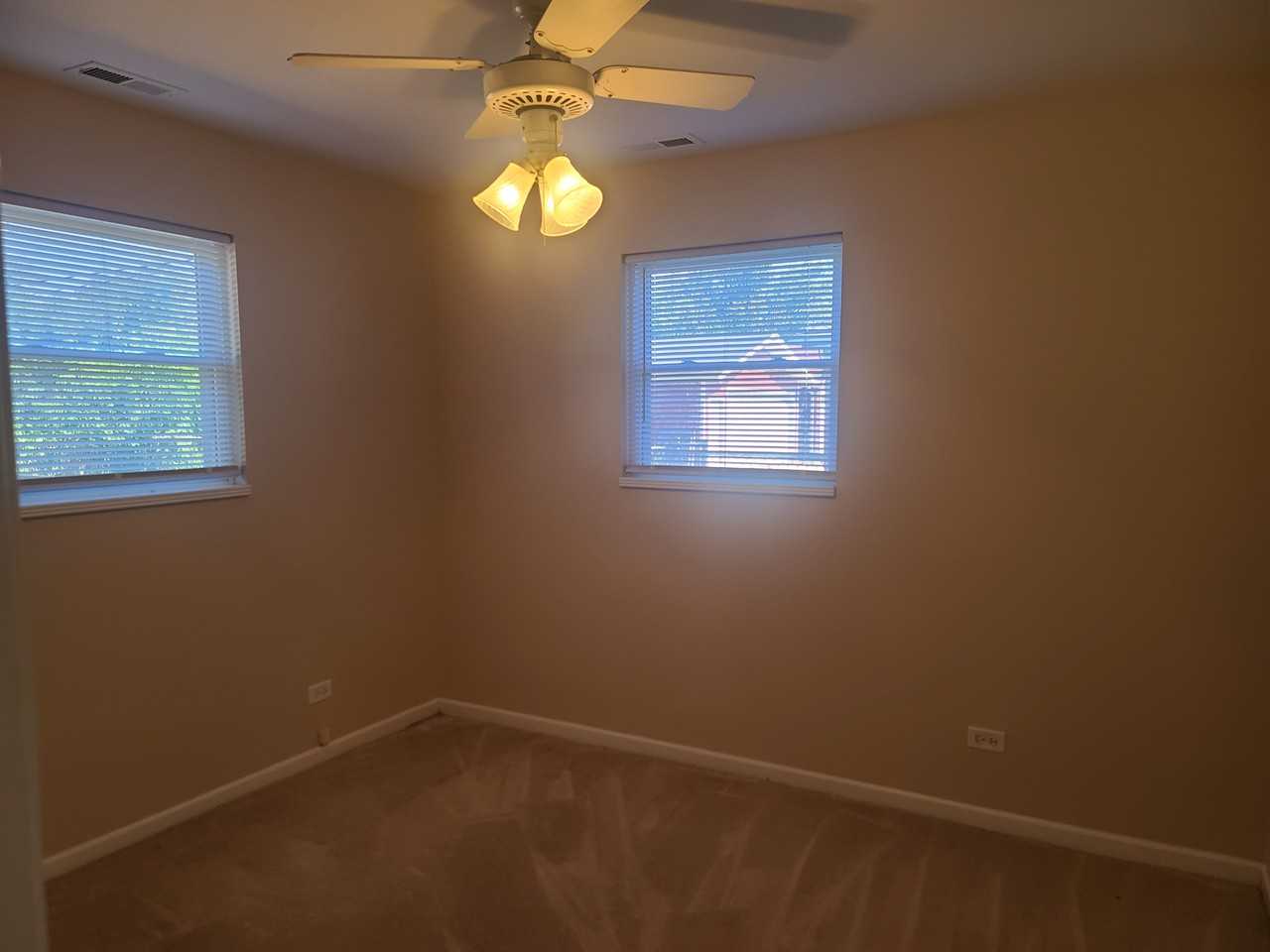 28 E 14th Pl #NA - Photo 4 of 16