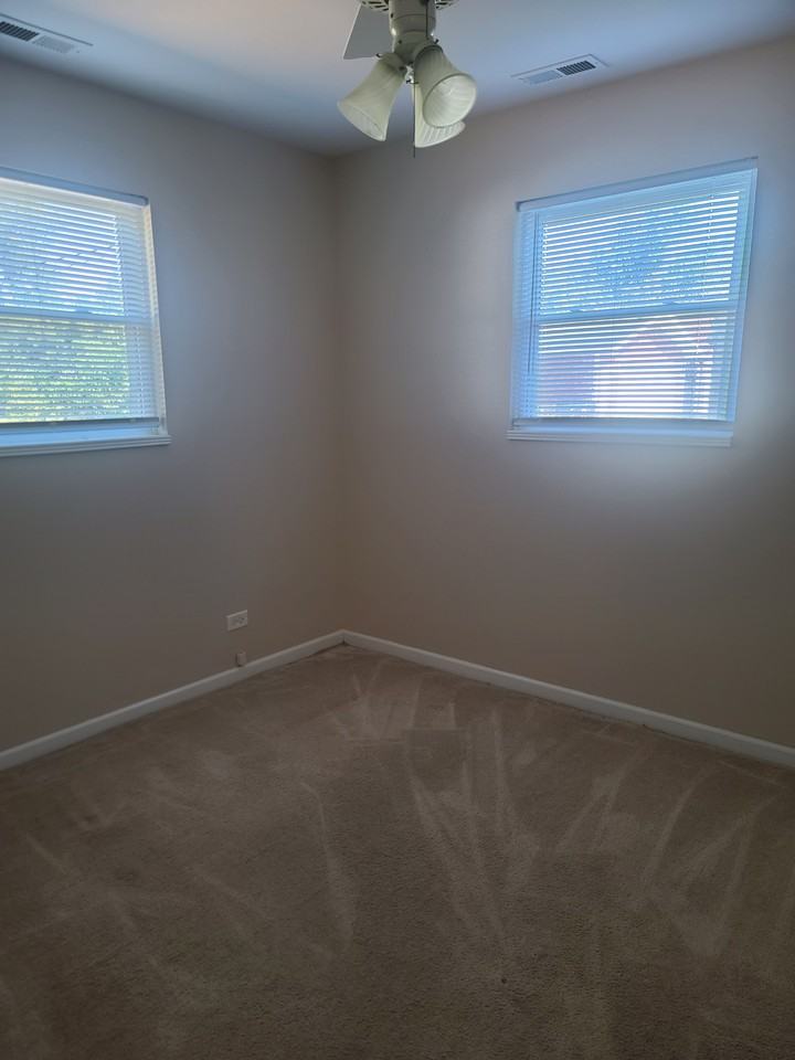 28 E 14th Pl #NA - Photo 7 of 16