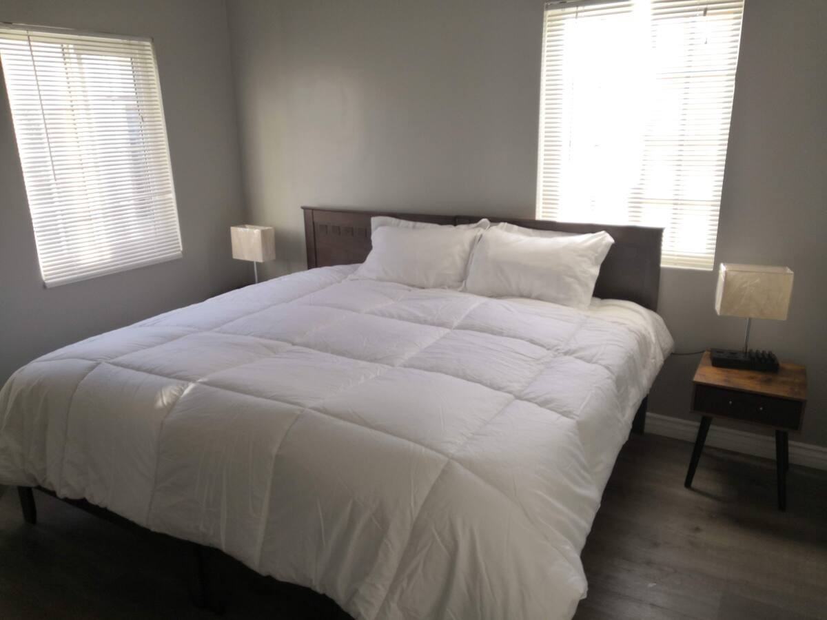 1530 W 28th St #NA - Photo 3 of 10