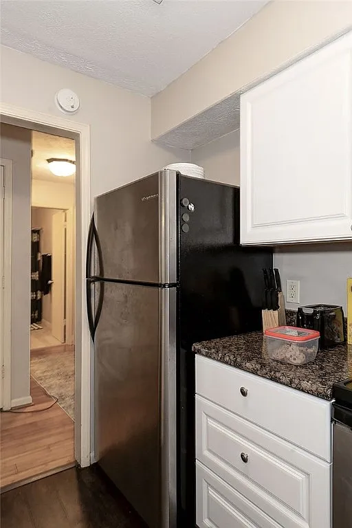 449 N Donahue Dr - Photo 7 of 17
