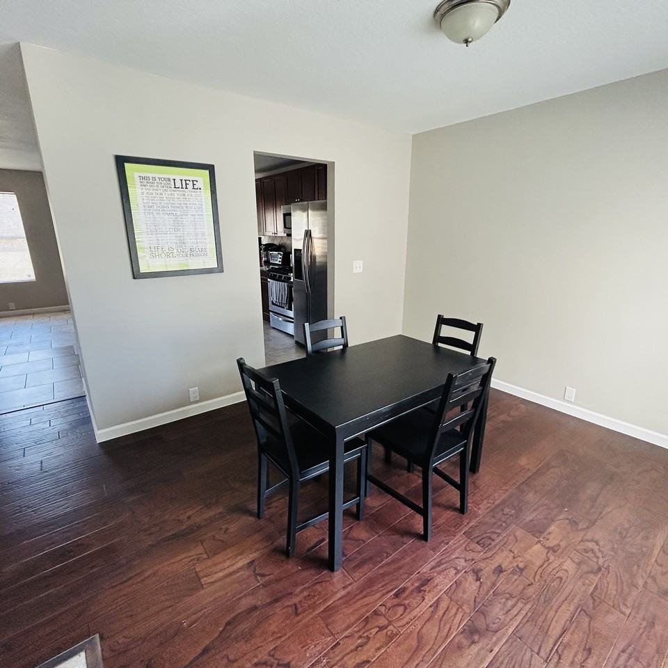 718 Pine Lodge Dr #NA - Photo 4 of 30