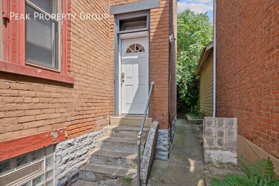 2322 Chickasaw St - Photo 2 of 21