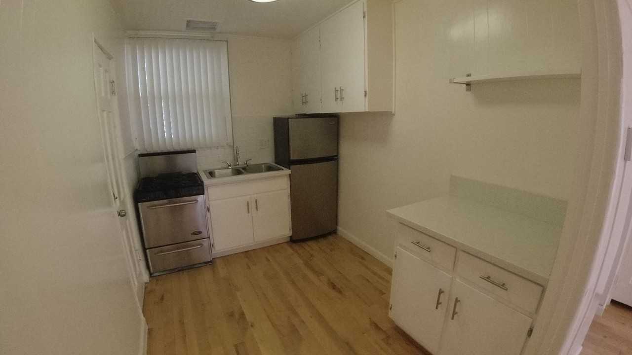 479 South Roxbury Drive #1-2 - Photo 2 of 12