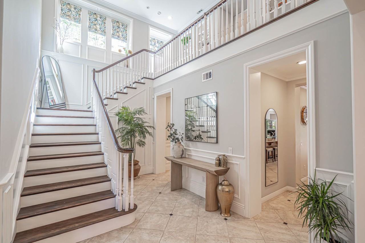 26855 Boulder Crest Dr - Photo 3 of 42