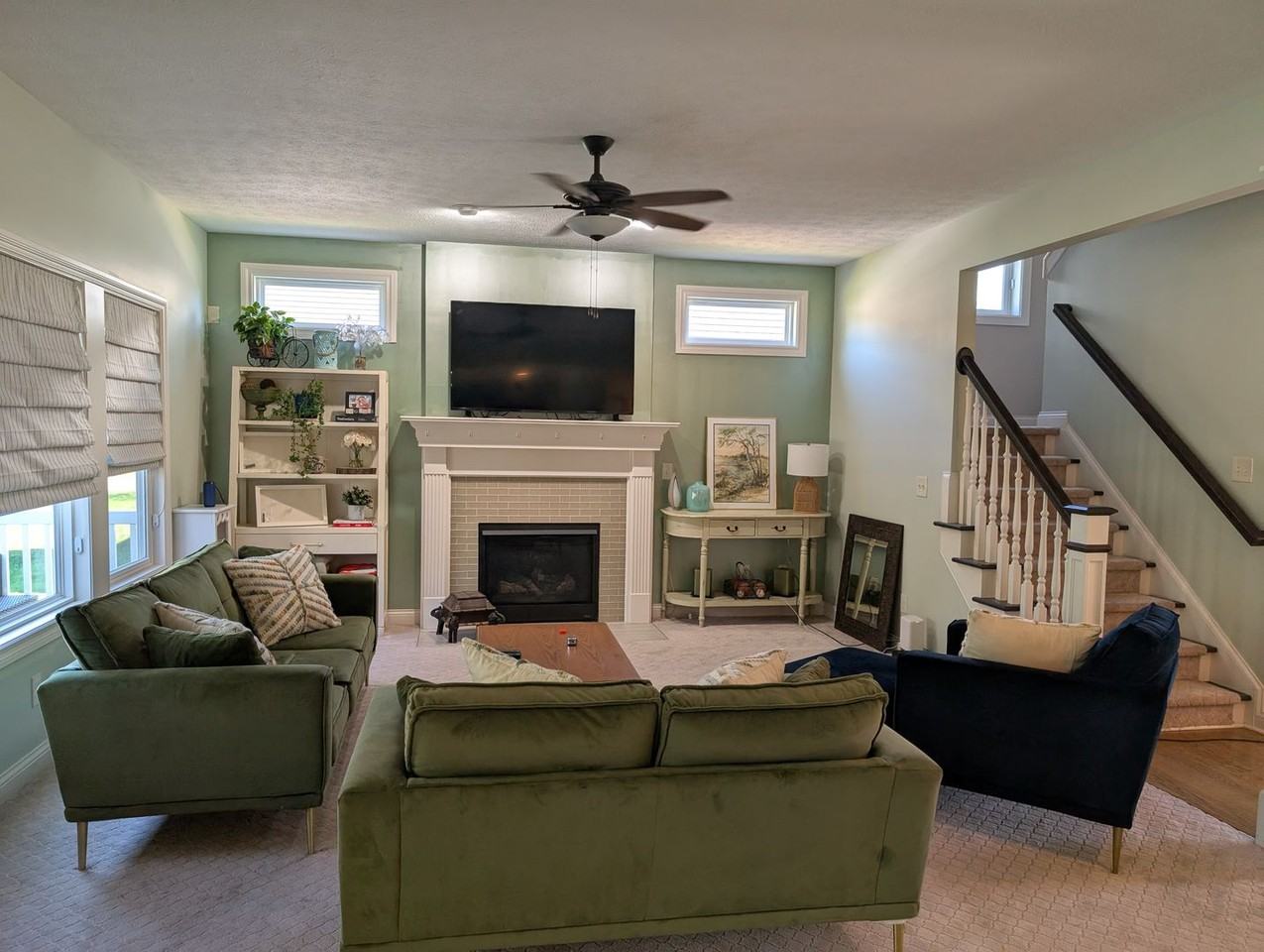 9360 Rockys Ct - Photo 2 of 26