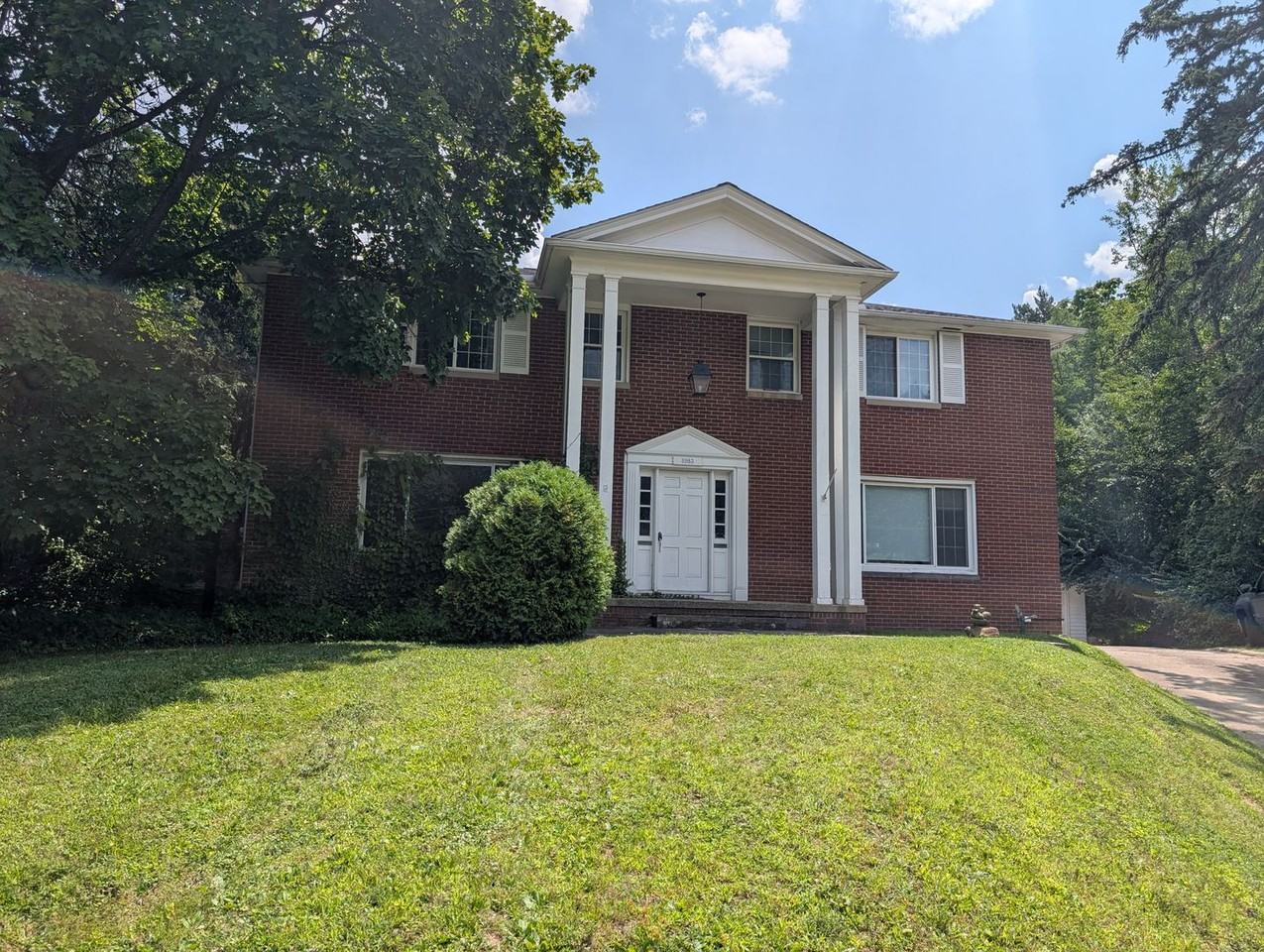 8983 Highland Dr - 8983 Highland Dr - Photo 2 of 25