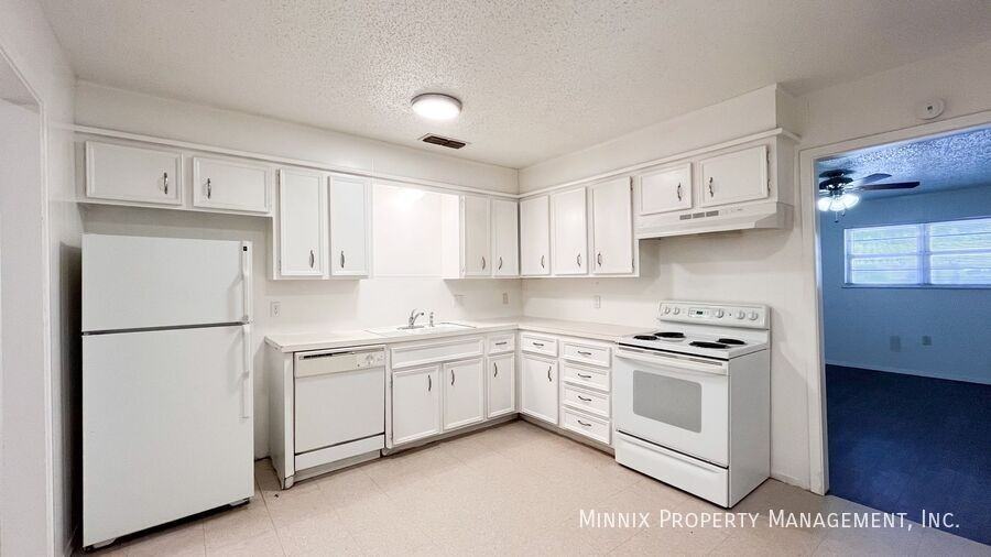 5214 38th Street #B - Photo 5 of 20