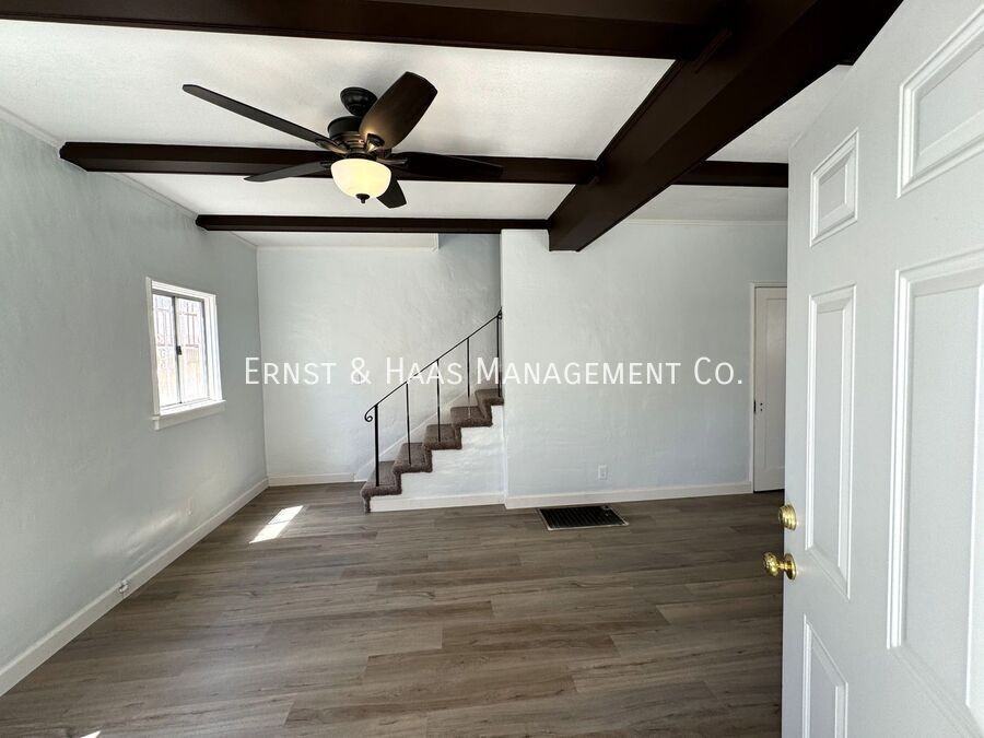 1405 1/2 Olive Ave - Photo 2 of 23