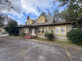 featured image of 3373 Vineville Ave #7