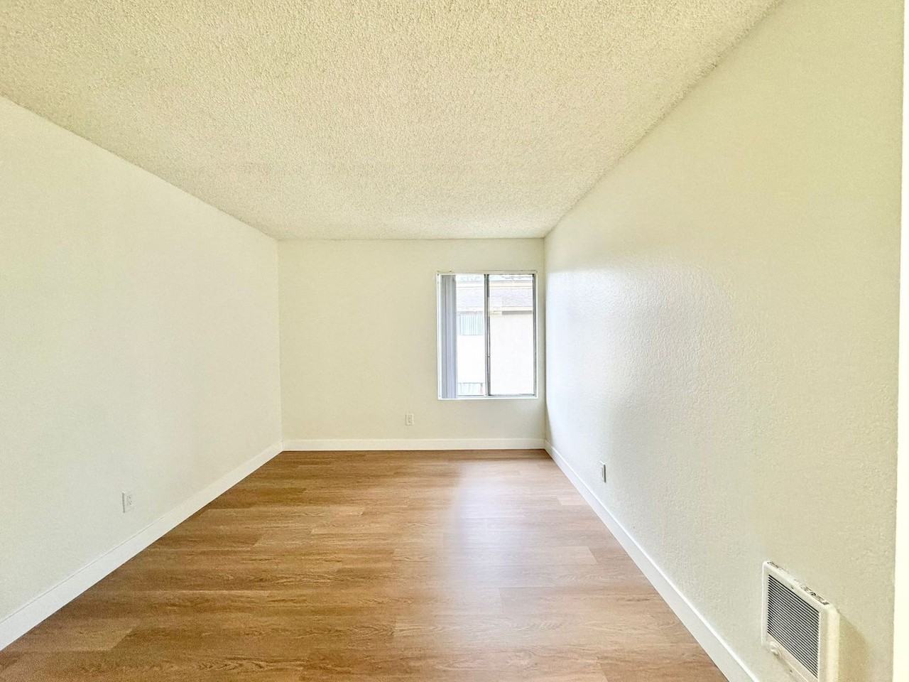 Westgate Villa Apartments - Photo 6 of 20