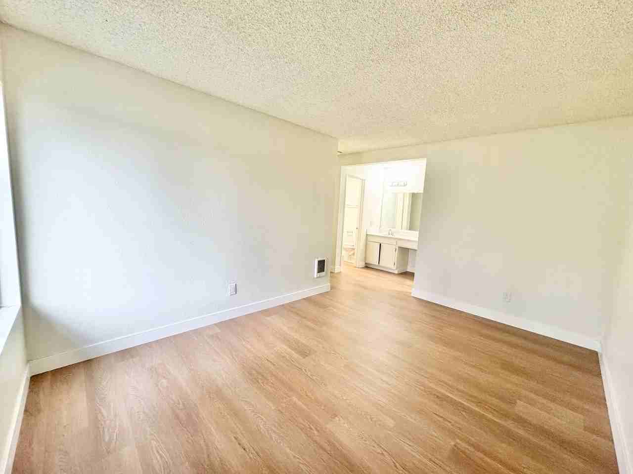 Westgate Villa Apartments - Photo 7 of 20