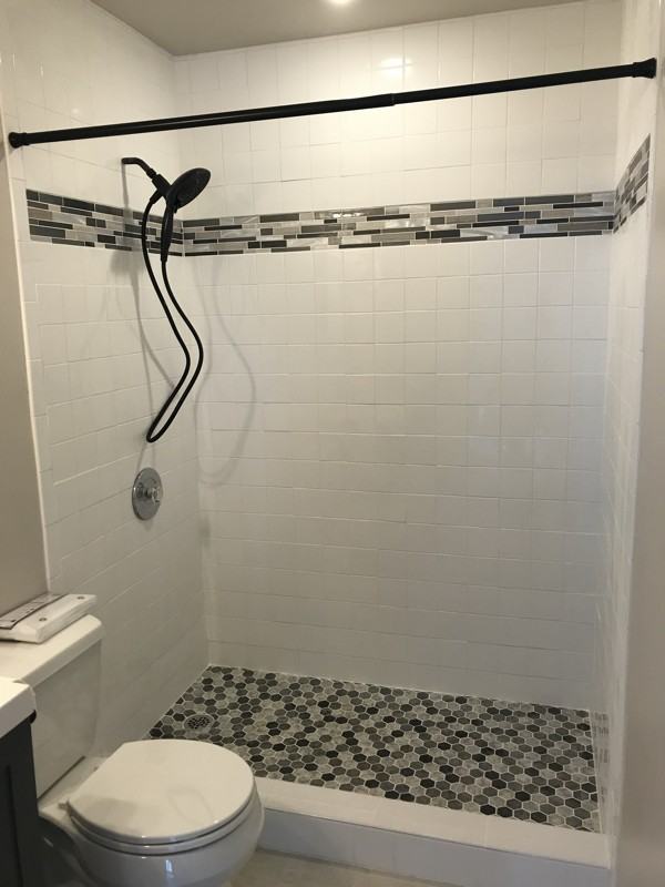 467 W Shore Dr - Photo 2 of 10