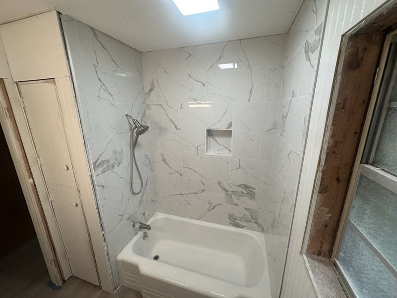 608 5th St - Photo 2 of 8