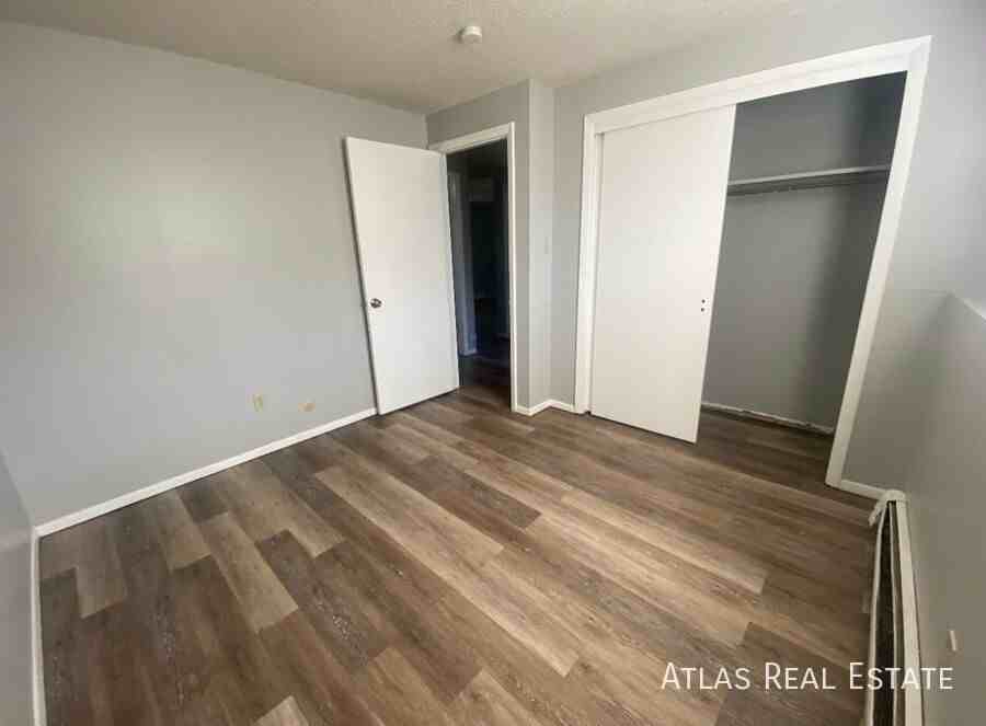 2855 Montebello Dr W #2 - Photo 5 of 6