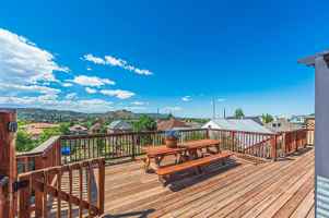 featured image of 417 W 3rd St #4