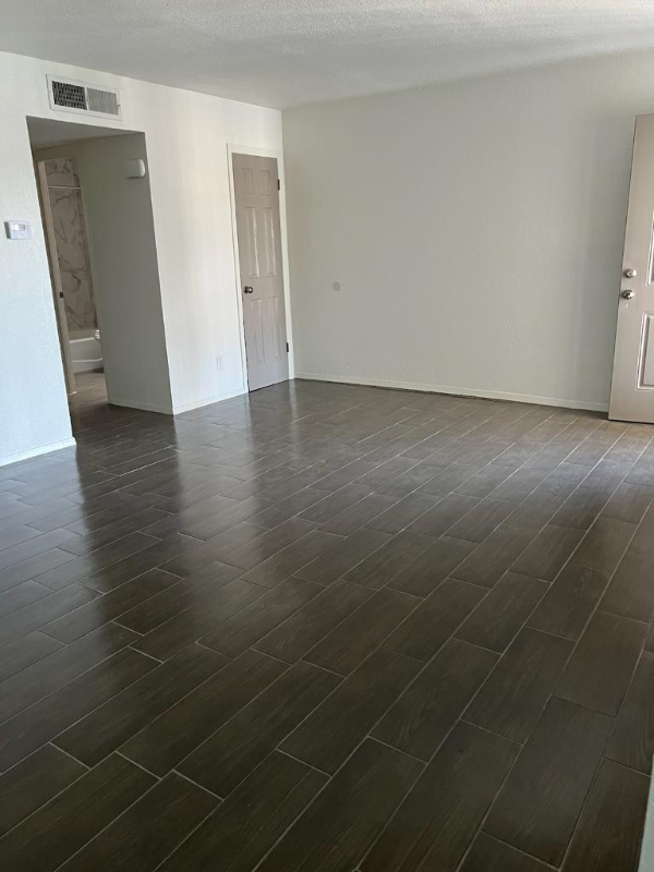 10434 Seawood Dr - Photo 2 of 17