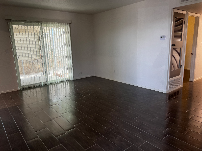 10434 Seawood Dr - Photo 3 of 17