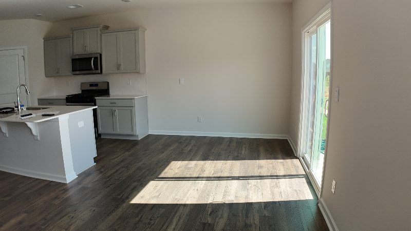 225 Mosby Dr - Photo 5 of 20