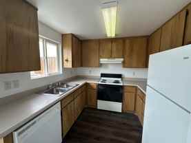 1258 Newlands Dr W #30 - Photo 1 of 1