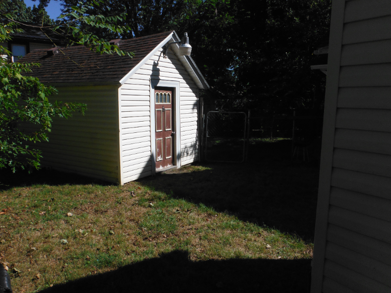 1418 Woodland Avenue Northwest - Photo 3 of 14