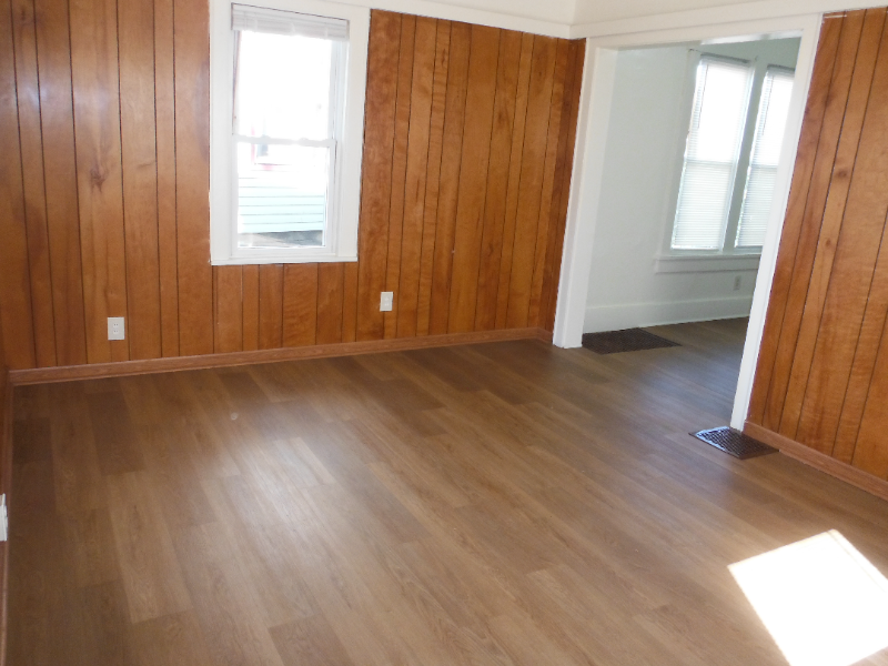 1418 Woodland Avenue Northwest - Photo 4 of 14