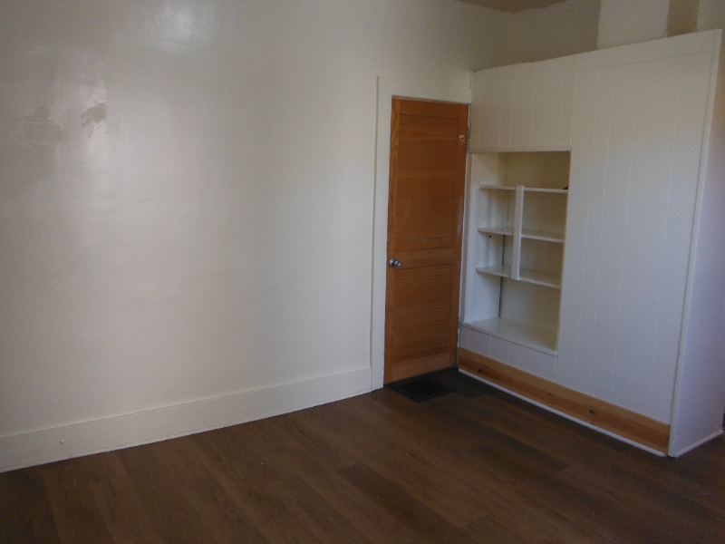 1418 Woodland Avenue Northwest - Photo 6 of 14