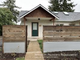 featured image of 1860 Rogue River Hwy #1