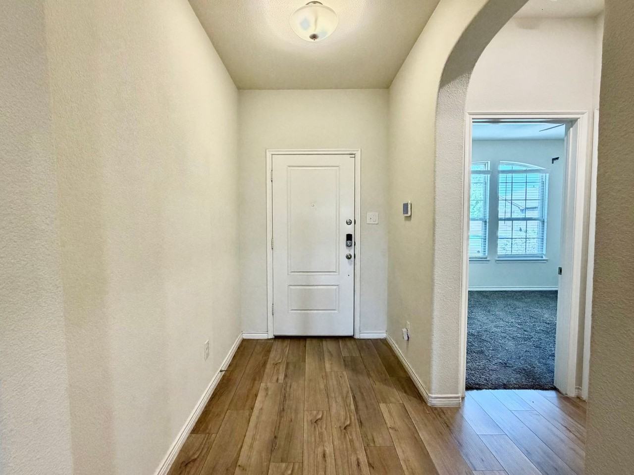 4016 Spur Trail Drive - Photo 3 of 20