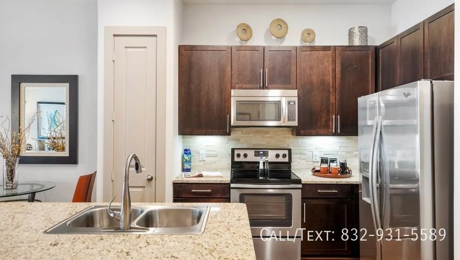 25143 Grogans Mill Rd #OSSP - Photo 2 of 9