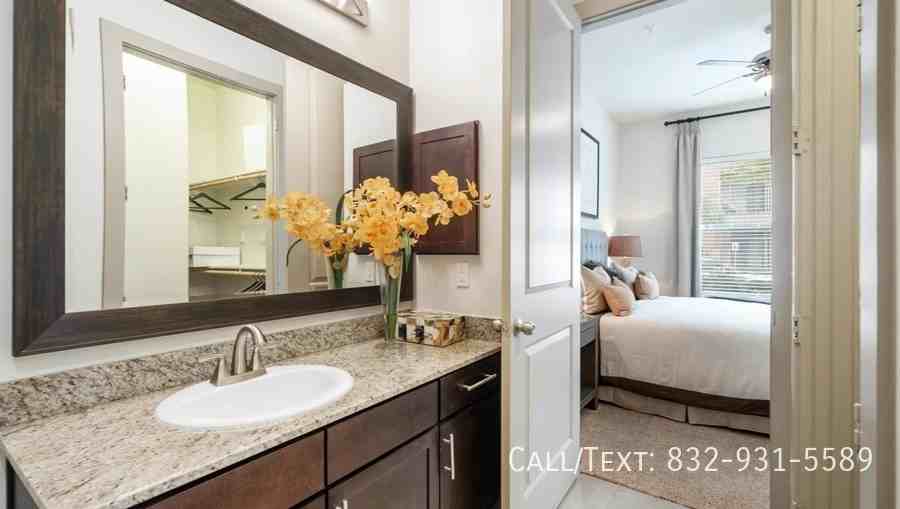 25143 Grogans Mill Rd #OSSP - Photo 7 of 9