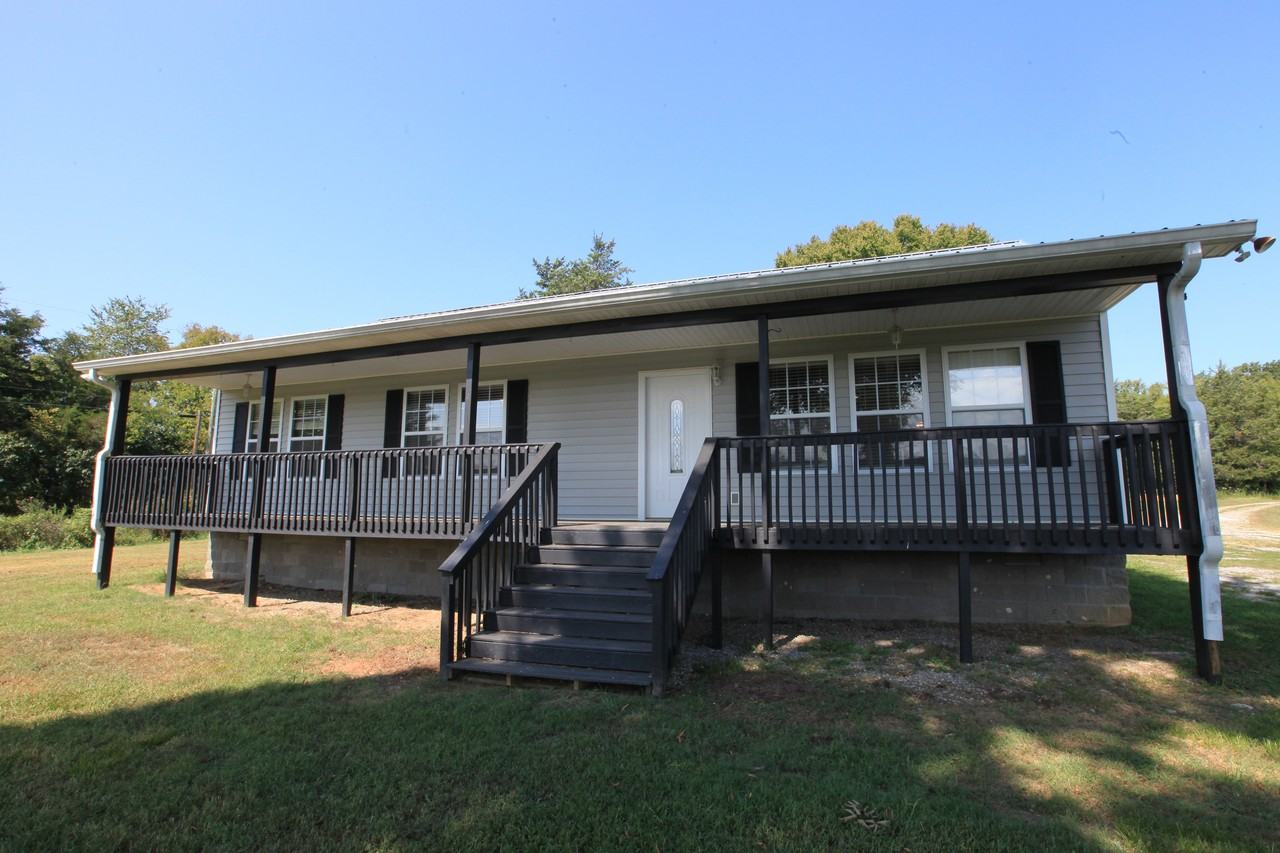 1042 Murray Kittrell Rd - Photo 2 of 35