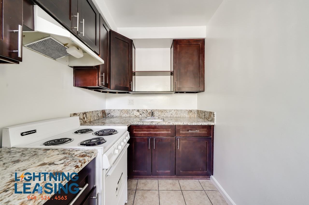 6635 Etiwanda Avenue #9 - Photo 6 of 20