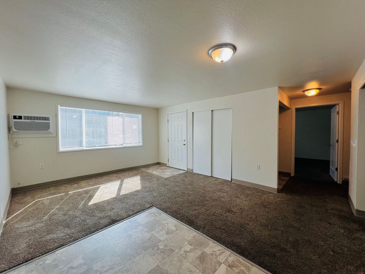 201 N 10th St #2 - Photo 3 of 14