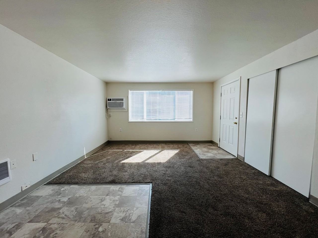 201 N 10th St #2 - Photo 4 of 14