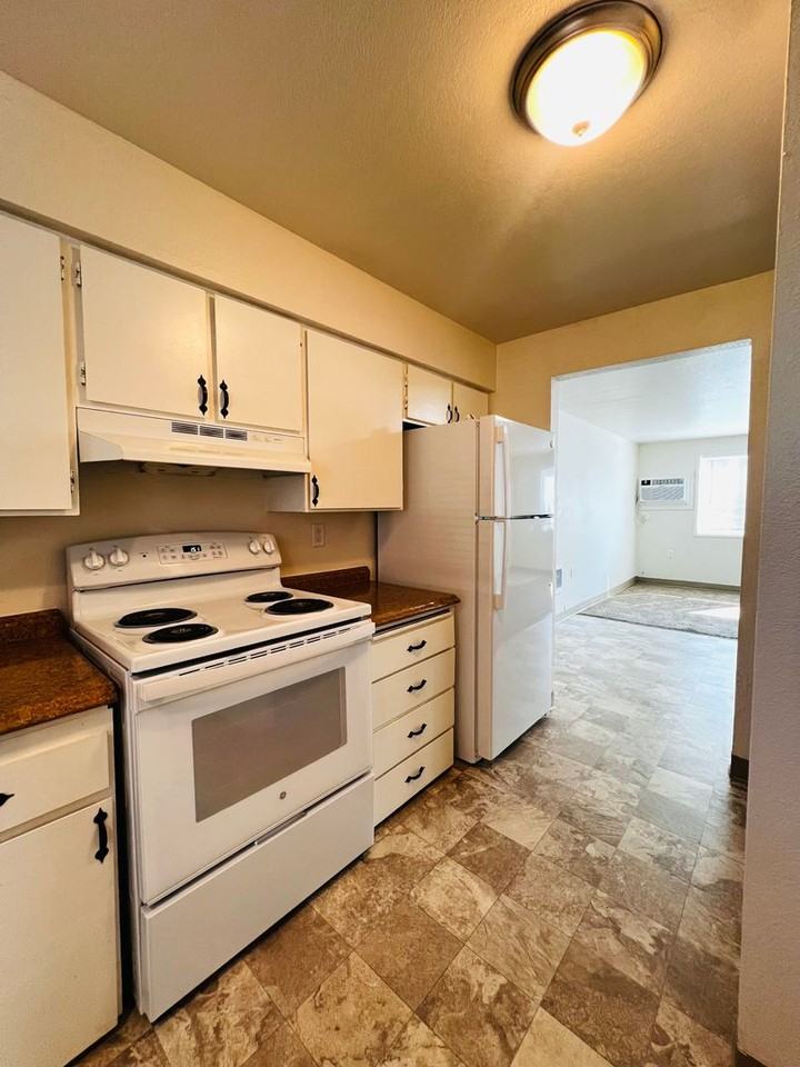 201 N 10th St #2 - Photo 6 of 14