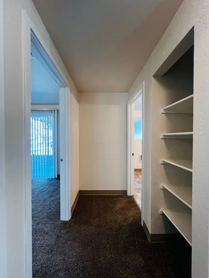 201 N 10th St #2 - Photo 7 of 14