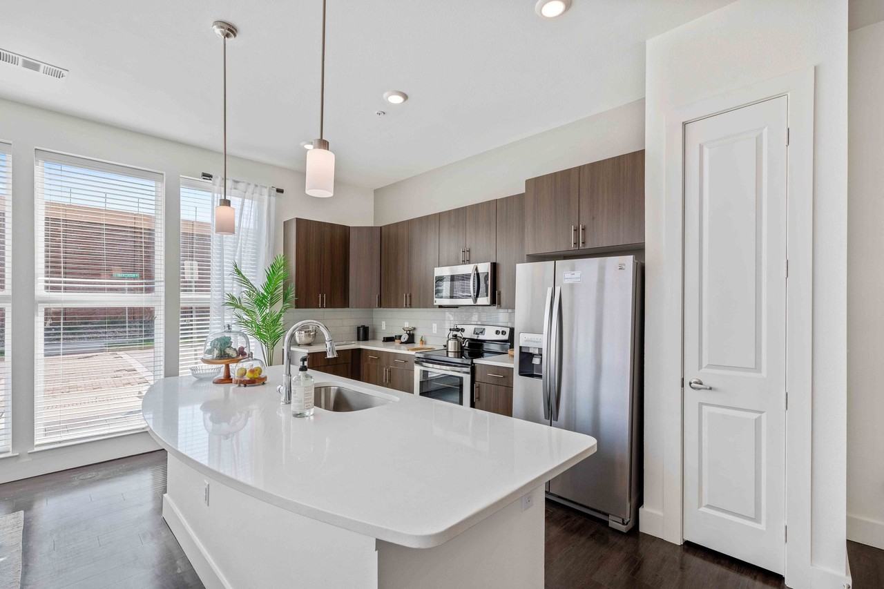 IMT at RidgeGate - Photo 2 of 41