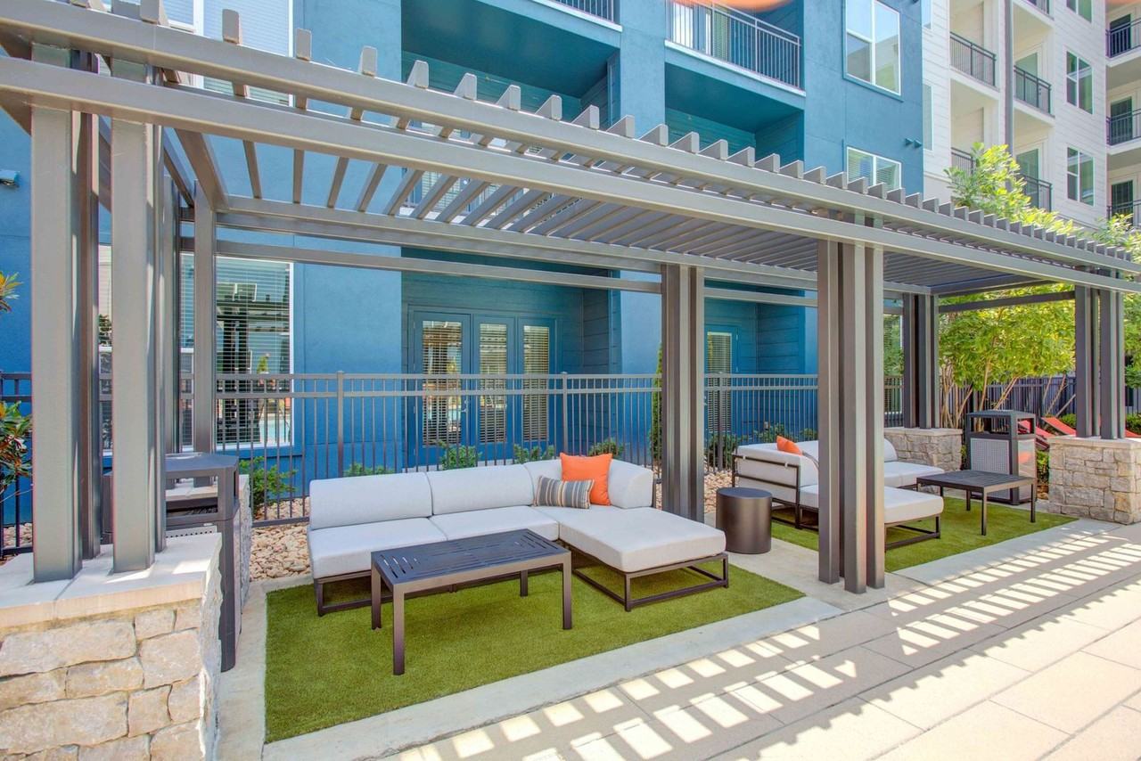 IMT Germantown - Photo 7 of 33