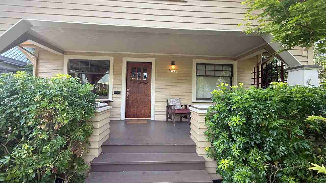 2404 Se Brooklyn St - Photo 2 of 50