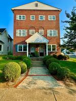 featured image of 913 Monument Ave