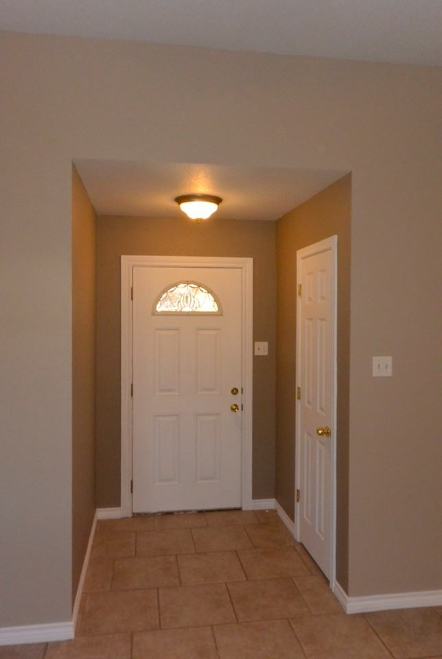 6630 Blue Water Ct - Photo 2 of 22