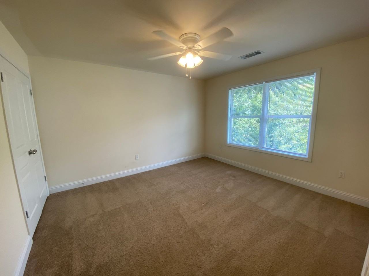 169 Mandy Dr - Photo 5 of 15