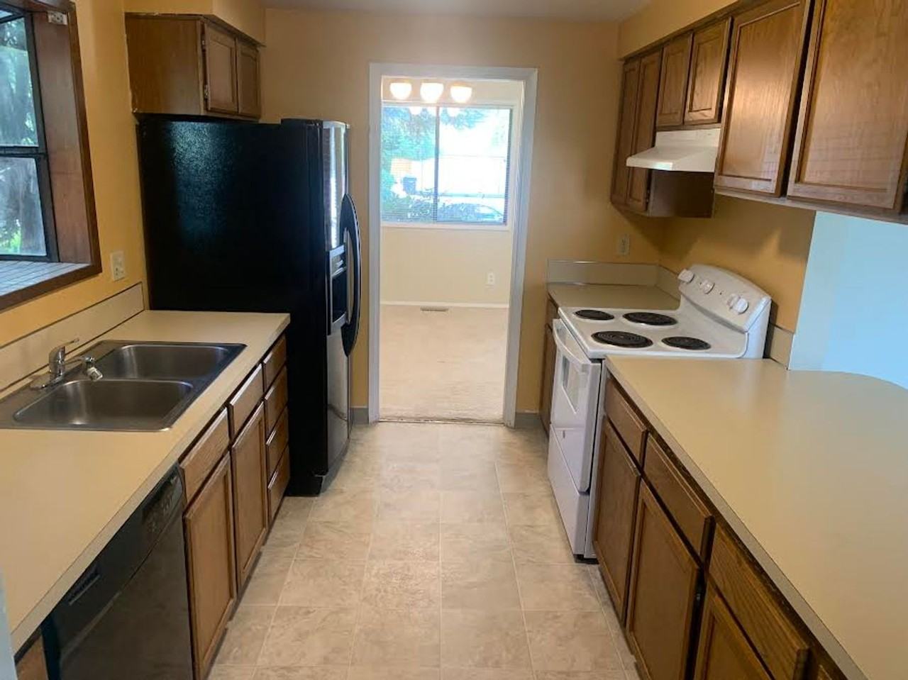 12875 Sw Conestoga Dr - Photo 2 of 17