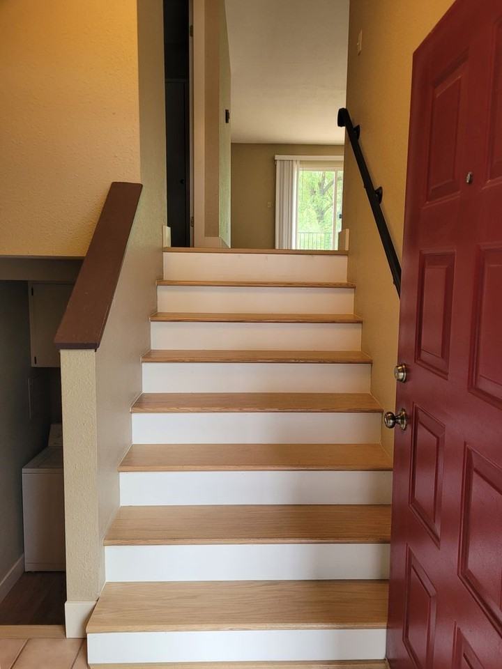 238 W 6th St - Photo 2 of 23