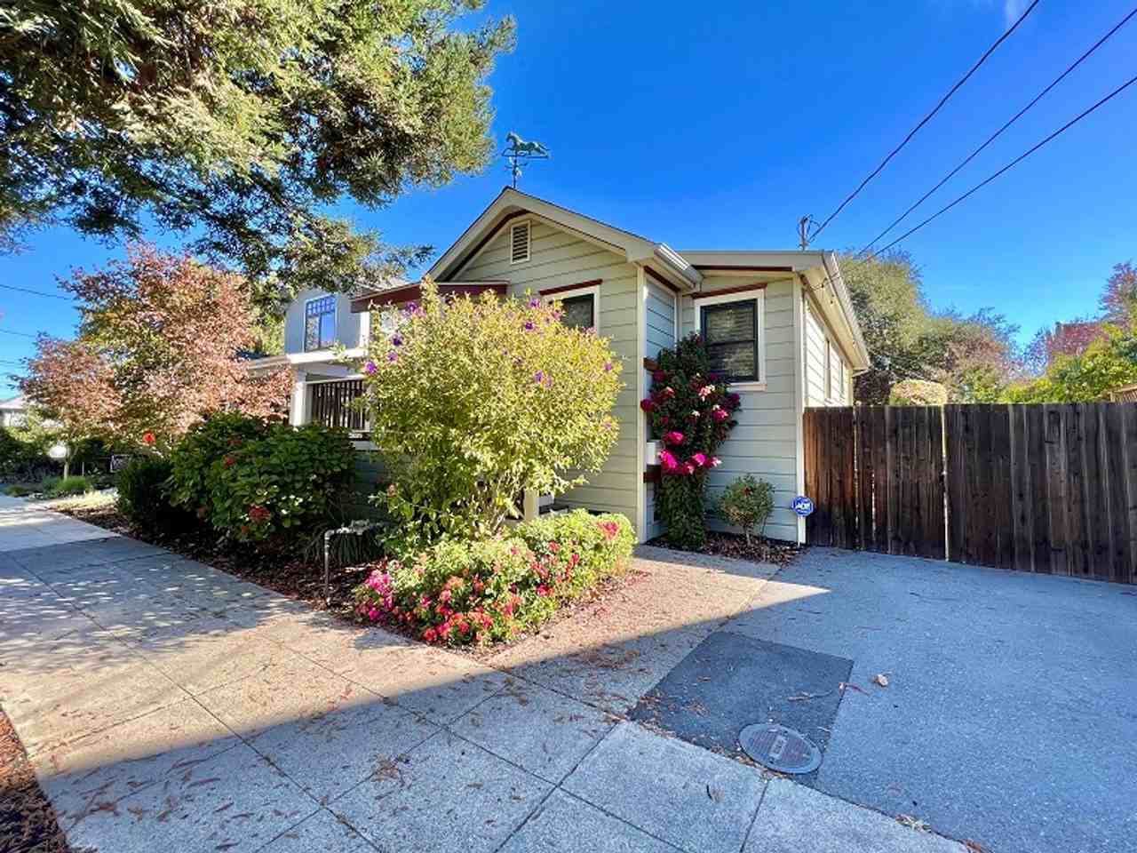 1316 Seminary St - Photo 2 of 21